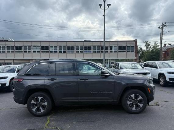 JEEP GRAND CHEROKEE 2023 1C4RJYB61PC665468 image